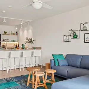  Apartment Blue Bay